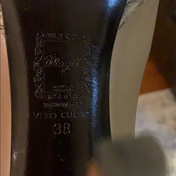 Bruno Magli slip on heels size 8 - Picture 7 of 8